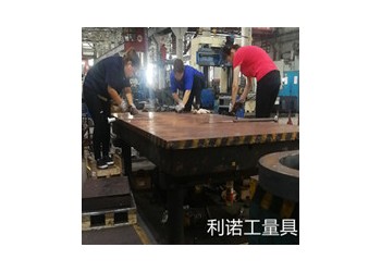 鑄鐵平板鑄鐵平臺(tái)刮研鏟刮維修精度修理恢復(fù)
